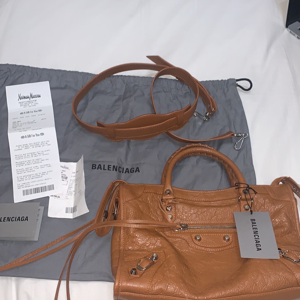 Balenciaga City